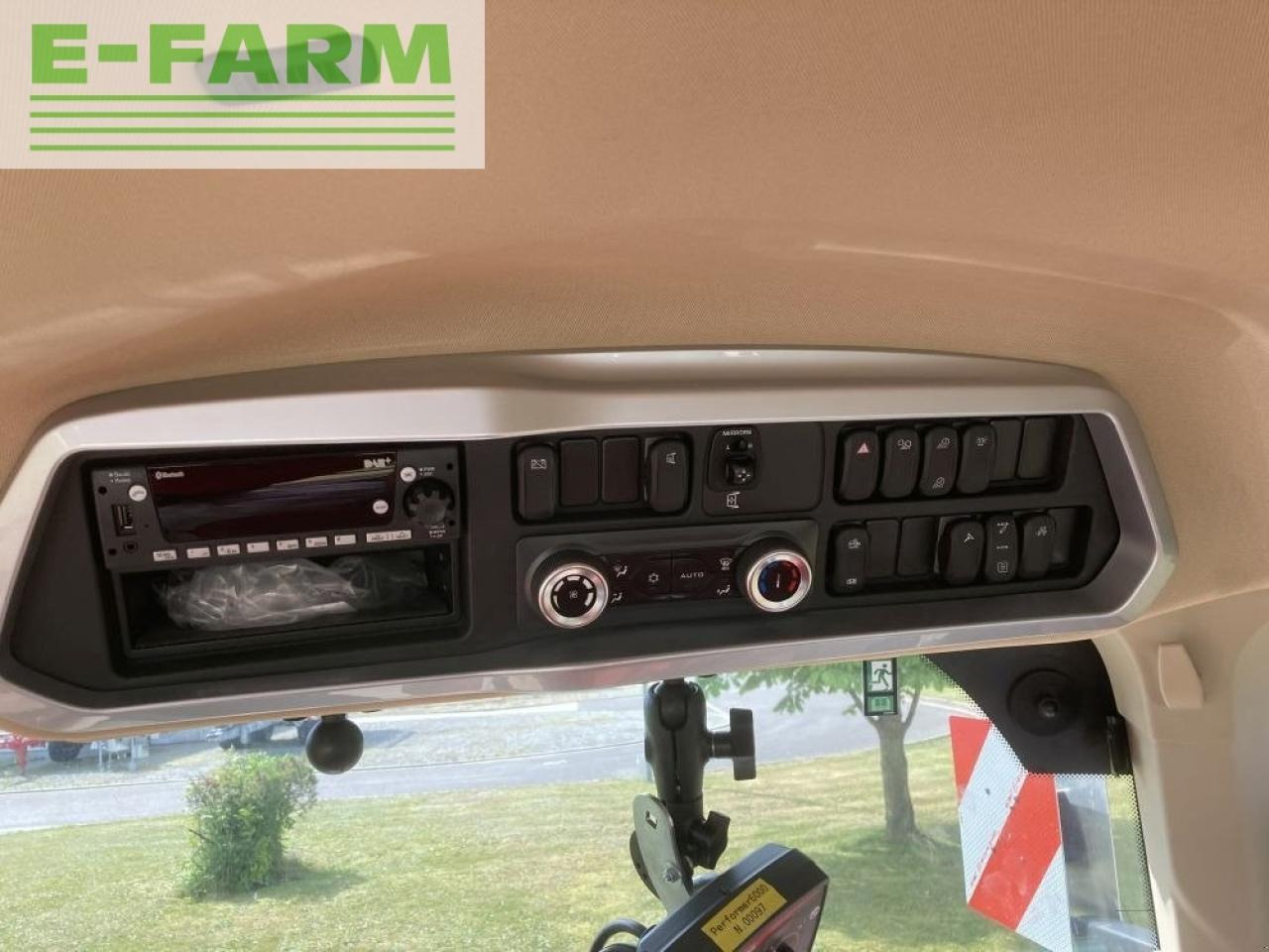 Tracteur agricole Case-IH optum 300 cvx drive CVX: photos 19