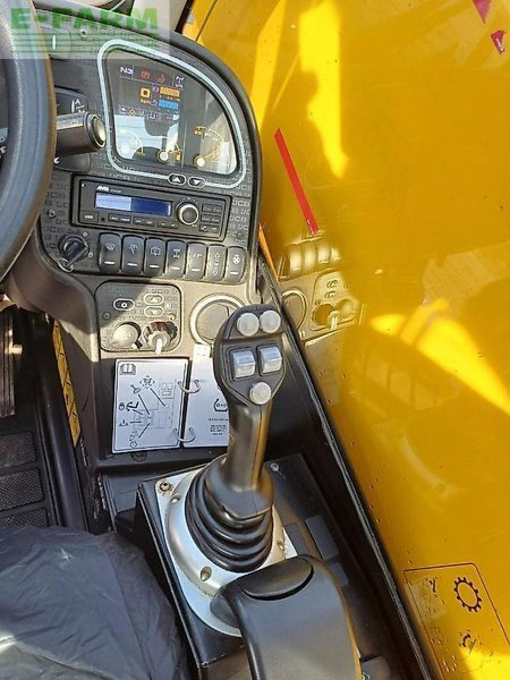 Chargeuse sur pneus JCB 560-80 agriplus: photos 9