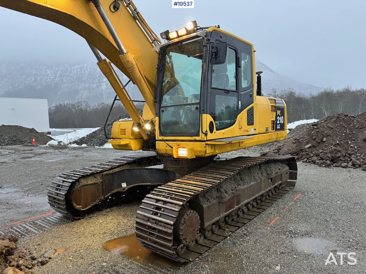 Pelle Komatsu PC210LC-8: photos 21