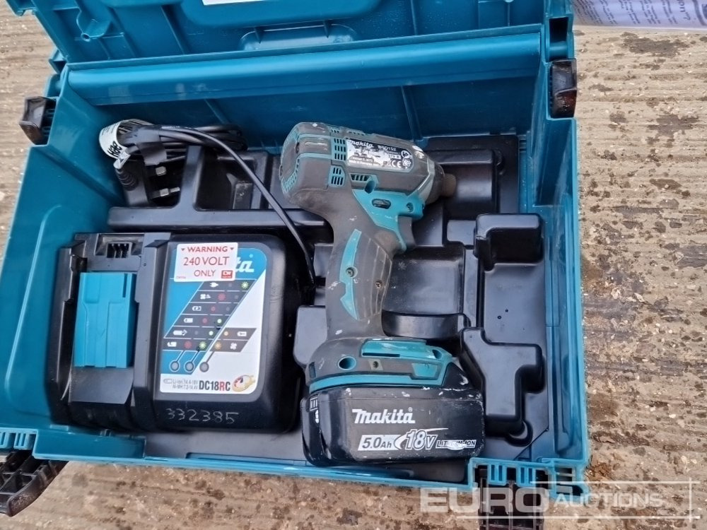 Matériel de chantier Makita 110Volt Impact Gun, 110Volt Hammer Drill, Battery Impact Gun (2 of), Battery Hammer Drill, Spectra Laser Level: photos 23