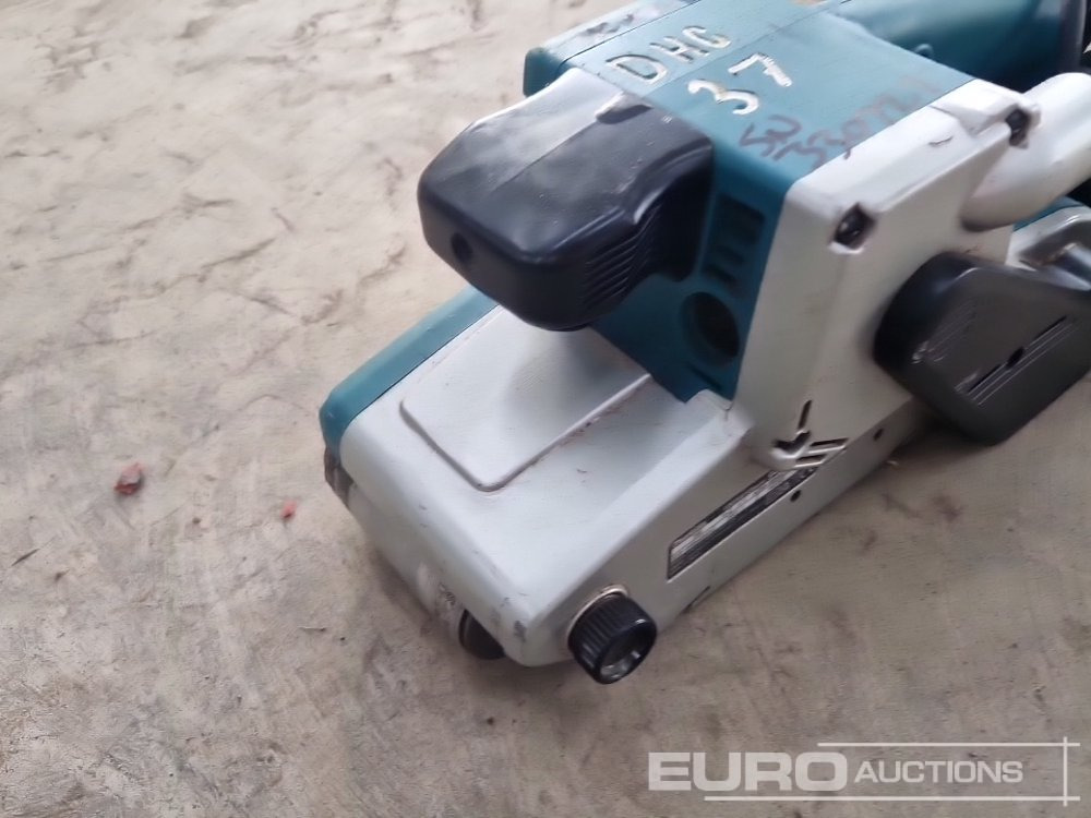 Matériel de chantier Makita 9404 240 Volt Belt Sander: photos 9