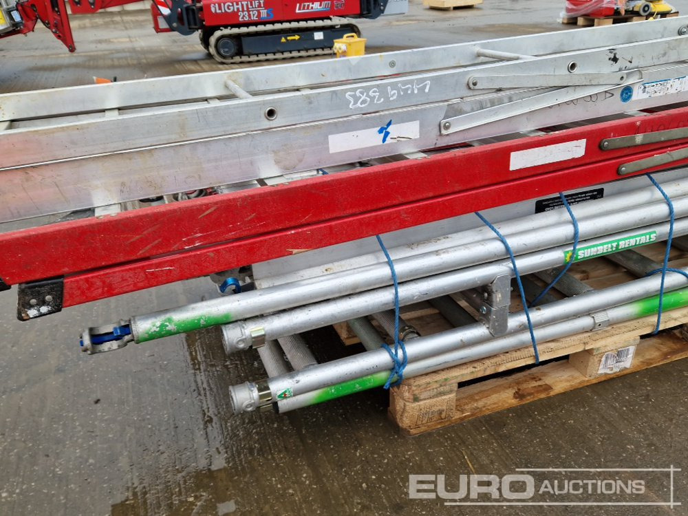 Matériel de chantier Wheeled Scaffolding Platform, Aluminium Ladder (2 of): photos 14